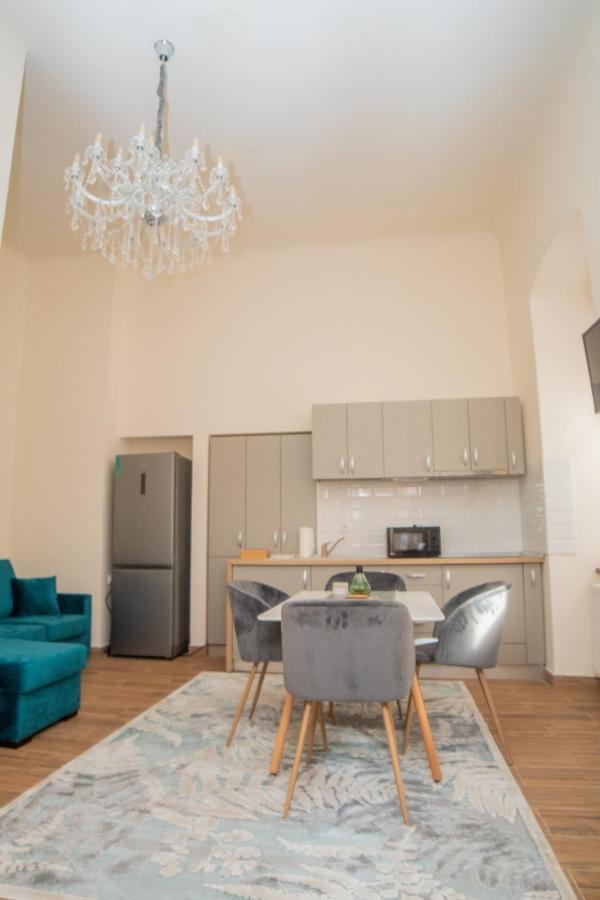 Appartamento Apartament Luxor Turda Esterno foto