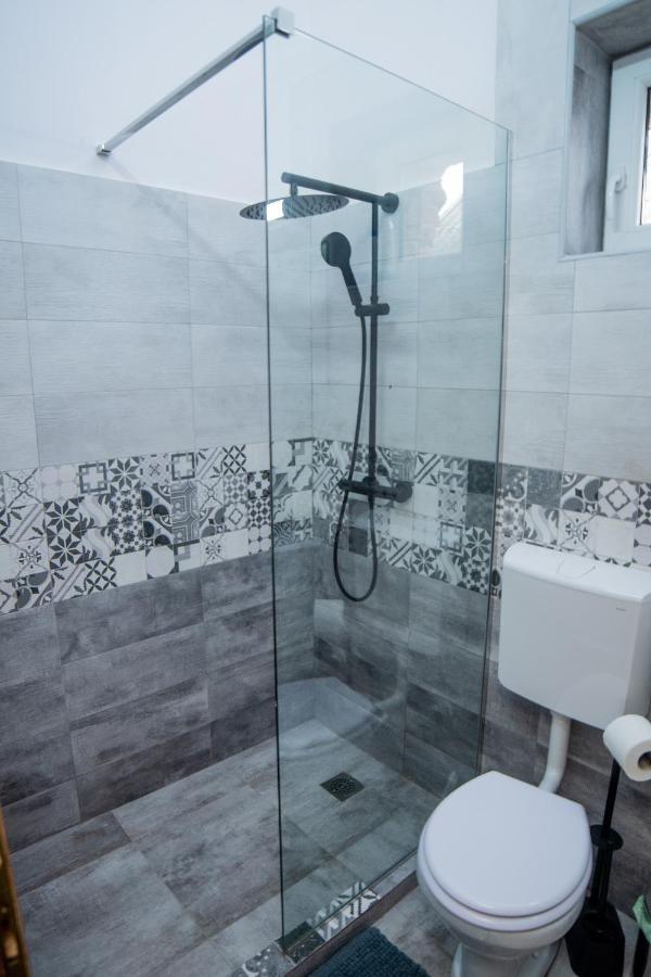 Appartamento Apartament Luxor Turda Esterno foto